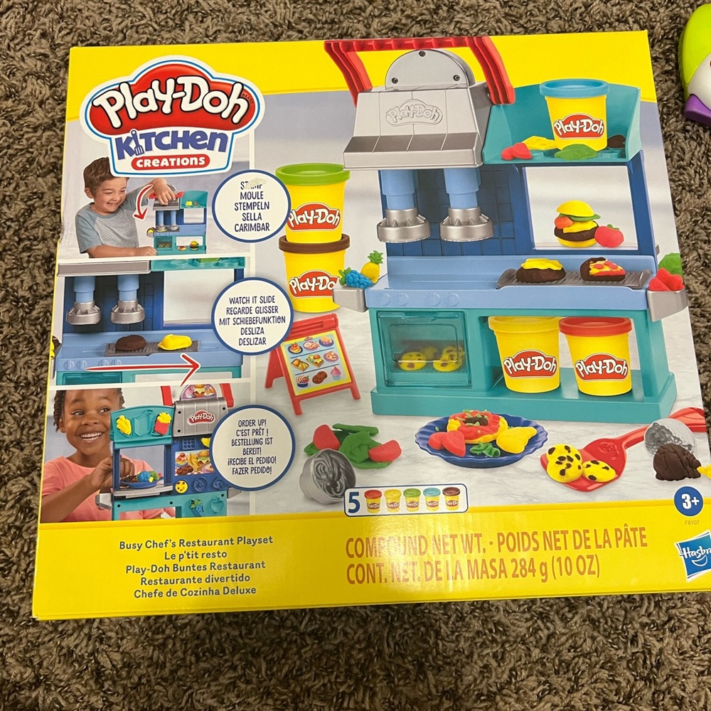 Play-Doh Kitchen Creations Chef's Playset